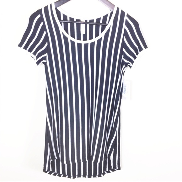 LuLaRoe Tops - NWT Lularoe Black White Striped Classic Shirt C4